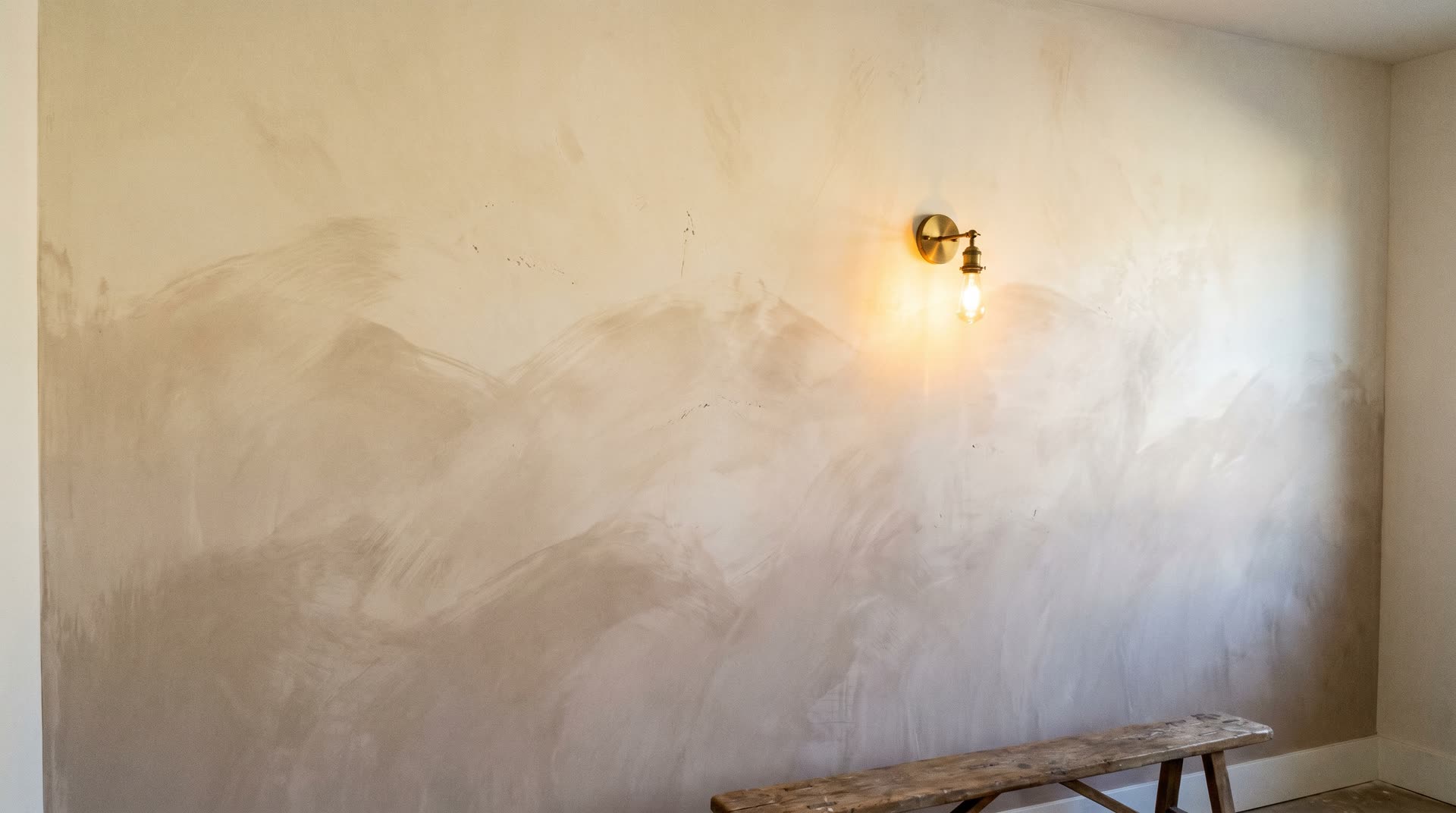 Wischtechnik — dekorative Wandgestaltung mit weichem Farbverlauf